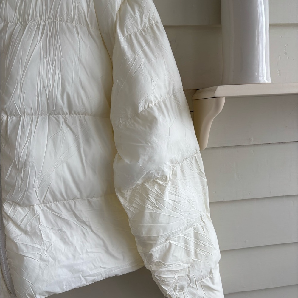Fabletics Ivory Puffer Jacket Size Large - image 5